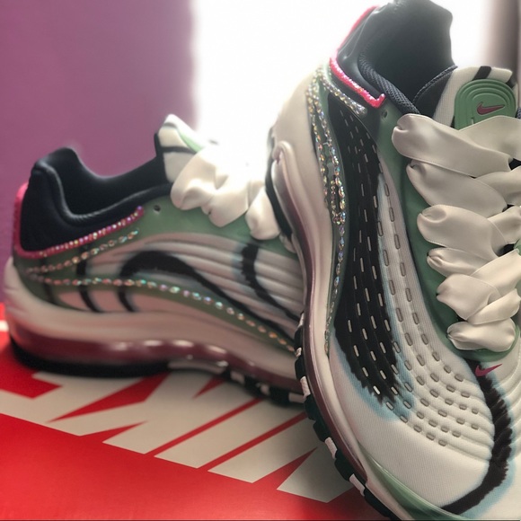 Nike Air Max Deluxe w/Custom Swarovski Stones - Picture 3 of 4
